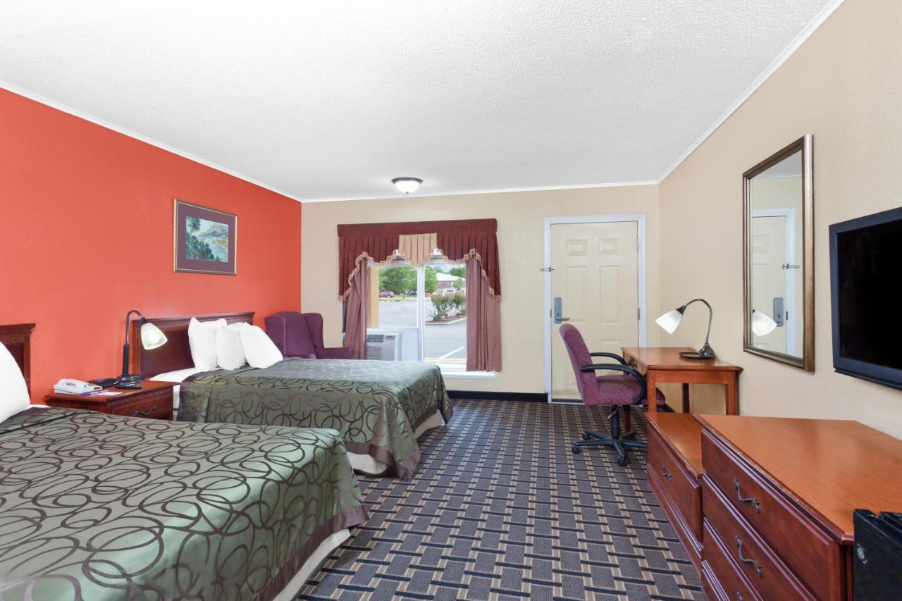 Travelodge By Wyndham Jackson I-40 Exit 82 Exteriör bild