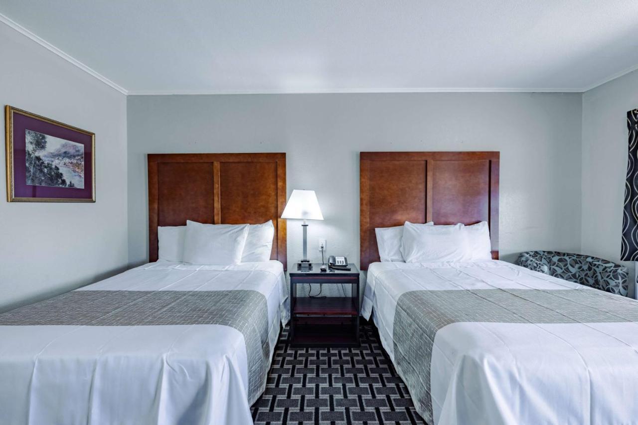 Travelodge By Wyndham Jackson I-40 Exit 82 Exteriör bild